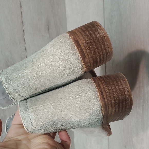 Coconuts By Matisse Women Pronto Ankle Suede Heels boots sz 6M - Picture 6 of 16